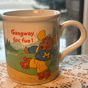 3/$30✨🎀The Get Along Gang 1985 Vintage Stoneware Mug! 🐾 🛼🛹